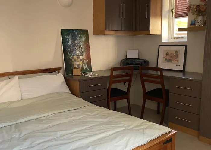 London Living - Cosy Room In Flat